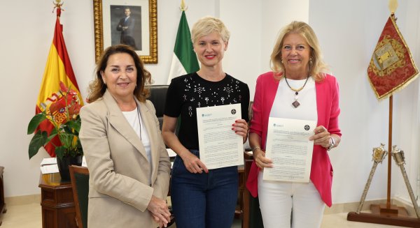 Marbella destina 12.000 euros al economato de Cofradías para productos infantiles