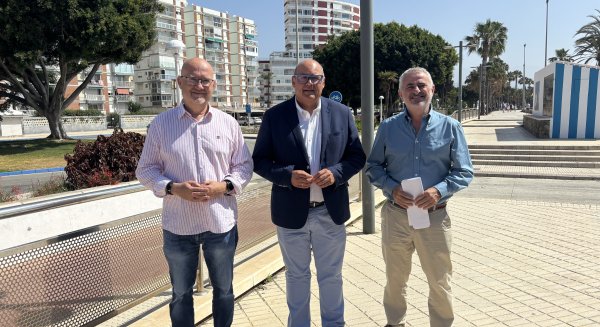 Concluye la renovación integral del alumbrado LED del paseo marítimo de Torre del Mar y su entorno