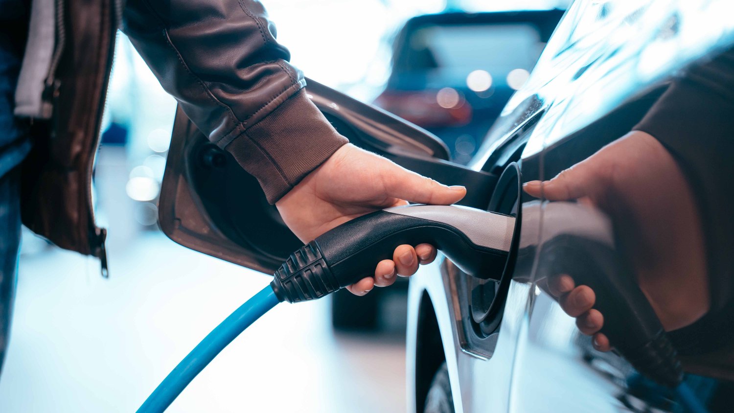 La UMA propone una solución para detectar y rastrear anomalías y ataques en estaciones de vehículos eléctricos