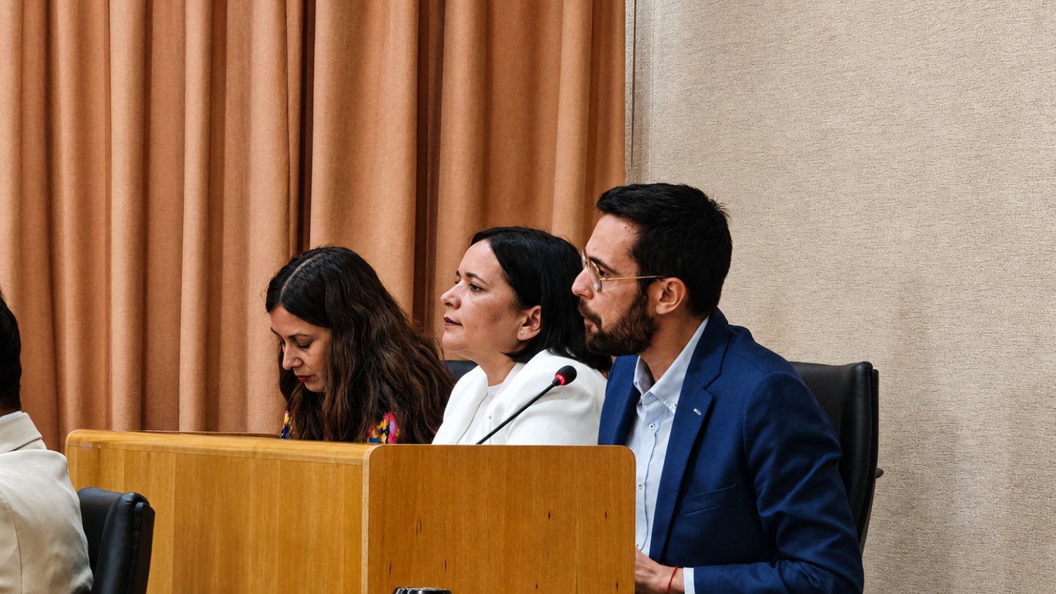 El PSOE de Vélez-Málaga denuncia un presupuesto con “más impuestos, despilfarro y caos económico”
