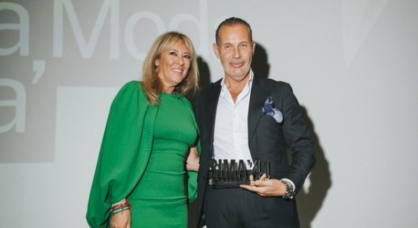 Rafael Urquizar, premiado en los VII Premios Andaluces de la Moda
