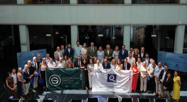 Bernal reconoce el liderazgo de Andalucía en certificaciones turísticas de sostenibilidad y calidad