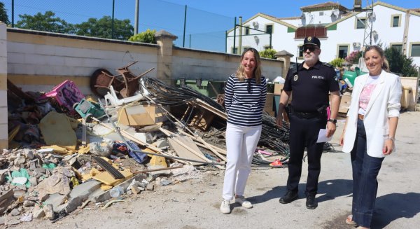 La Policía Local comienza una campaña de refuerzo de vigilancia para evitar el depósito inadecuado de residuos 
