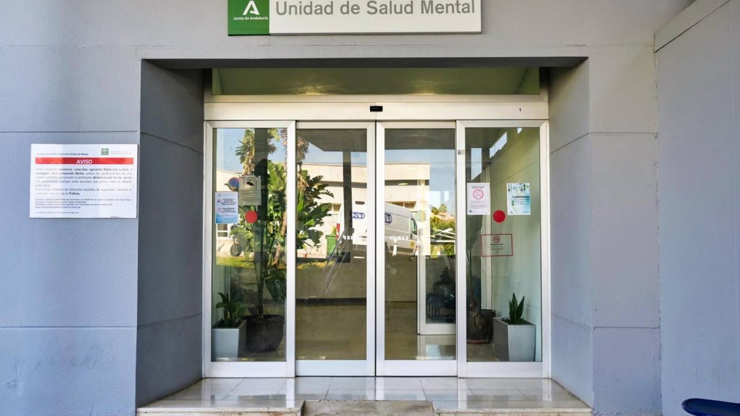 El Hospital Clínico de Málaga incorpora el programa de prevención suicida “ContSui”