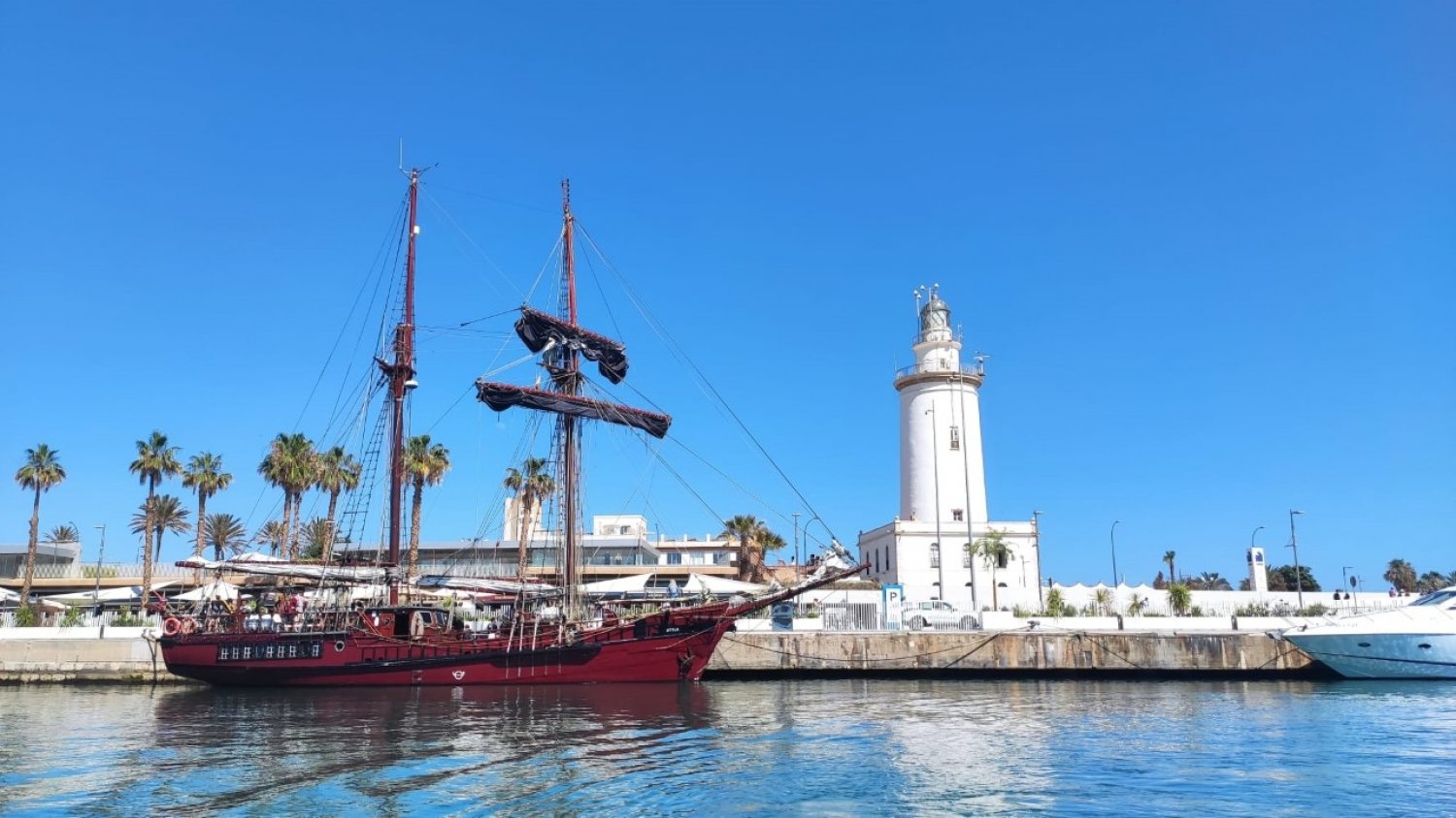 El barco Atyla llega a Málaga y se podrá visitar este domingo