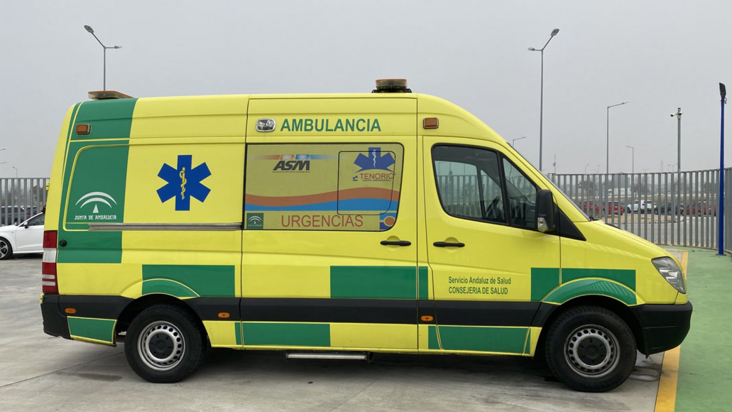 CCOO denuncia la sanción a una ambulancia en Málaga por saltarse un semáforo en rojo durante una urgencia