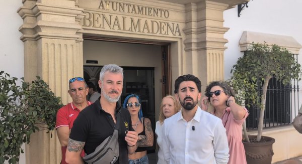 Adelante Andalucía apoya a las 90 familias de Santangelo ante su desalojo inminente por un fondo de inversión