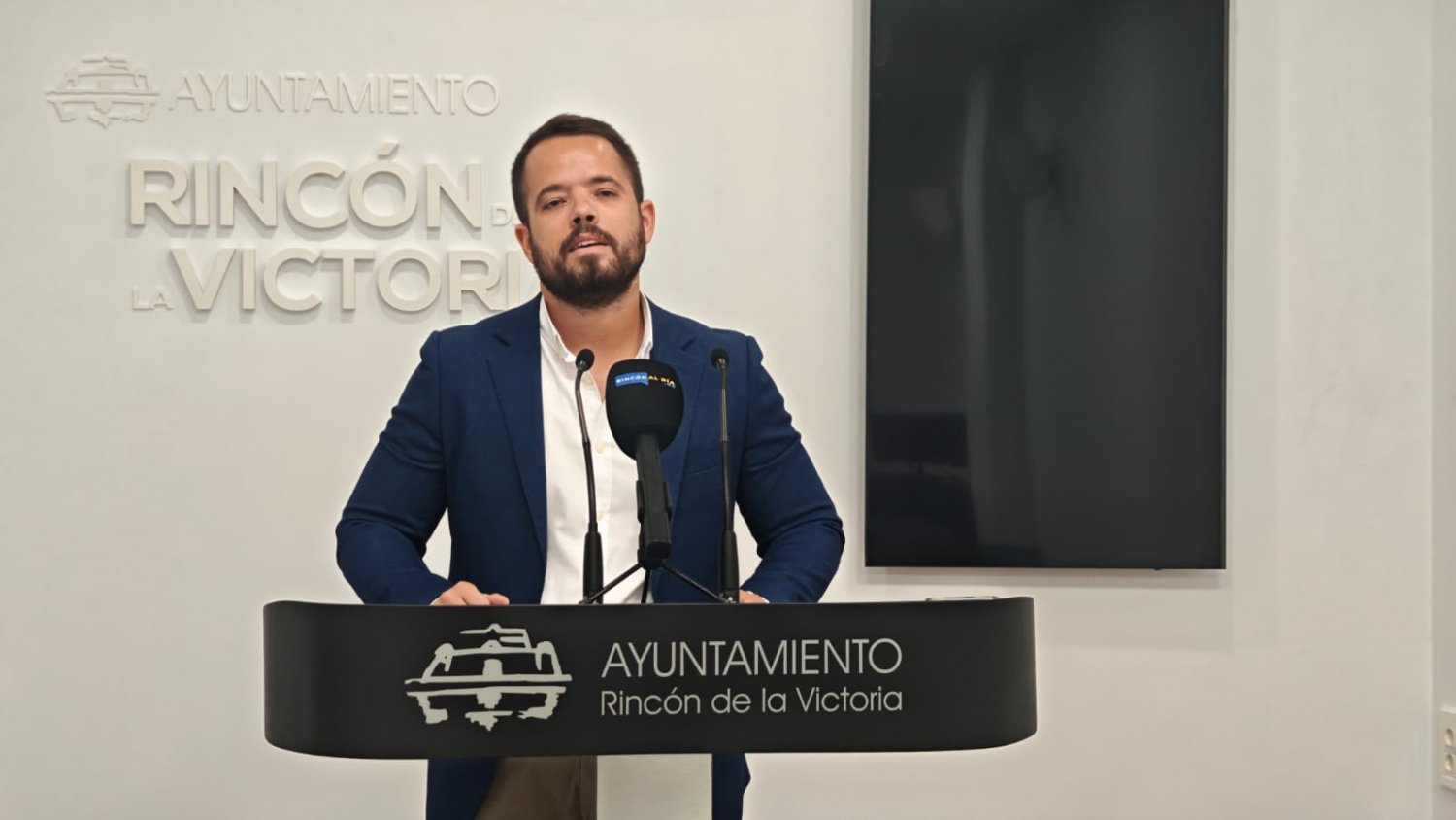 VOX denuncia un remanente negativo de 9,6 millones de euros en el Ayuntamiento de Rincón de la Victoria