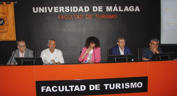 La innovación en el sector Gastroturístico cierra el XIV ciclo de Conferencias de La Carta Malacitana