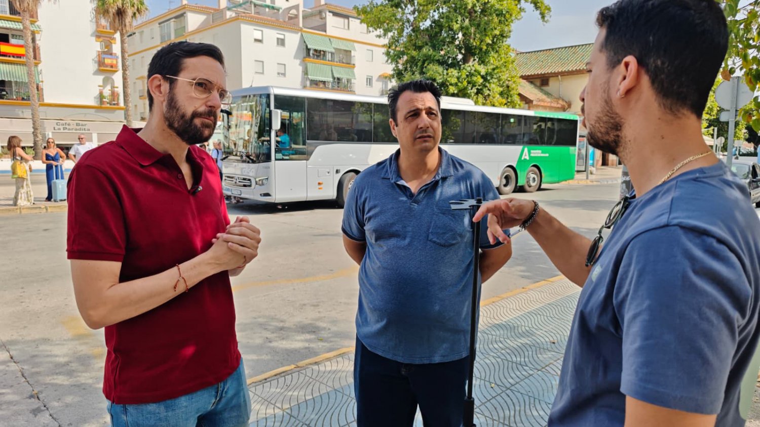 El PSOE critica el “transporte low cost” que la Junta y Lupiáñez han impuesto a Vélez-Málaga