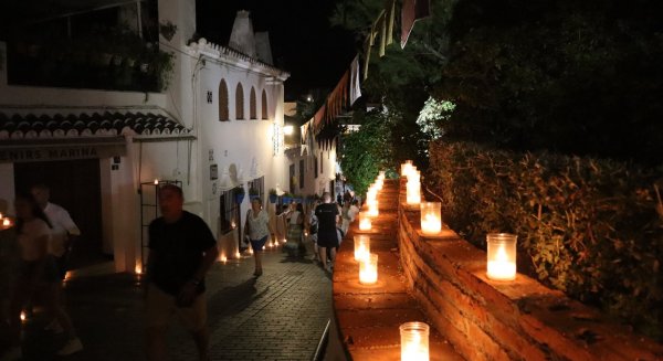 Mijas se iluminará con más de 15.000 velas en el evento ‘Mijas con alma a la luz de las velas’