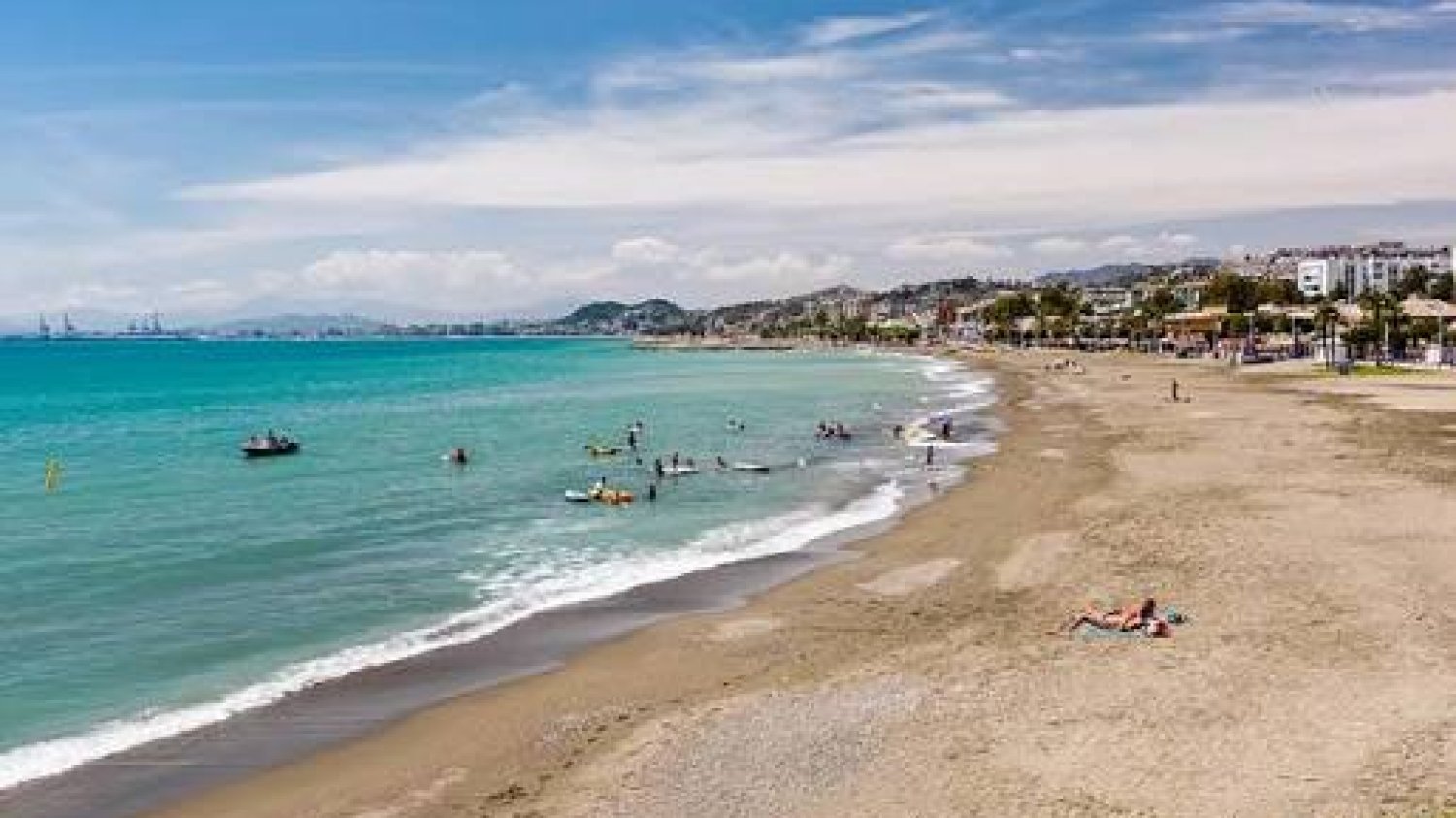 Bajan las temperaturas en Málaga tras la ola de calor, aunque el terral afectará a la capital