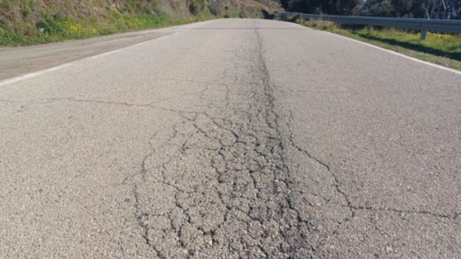 La Diputación adjudica un nuevo plan de asfaltado de 5,2 millones de euros para mejorar 17 carreteras