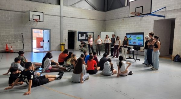 “La noche en las aulas” cierra el curso 2025/26 con un centenar de talleres
