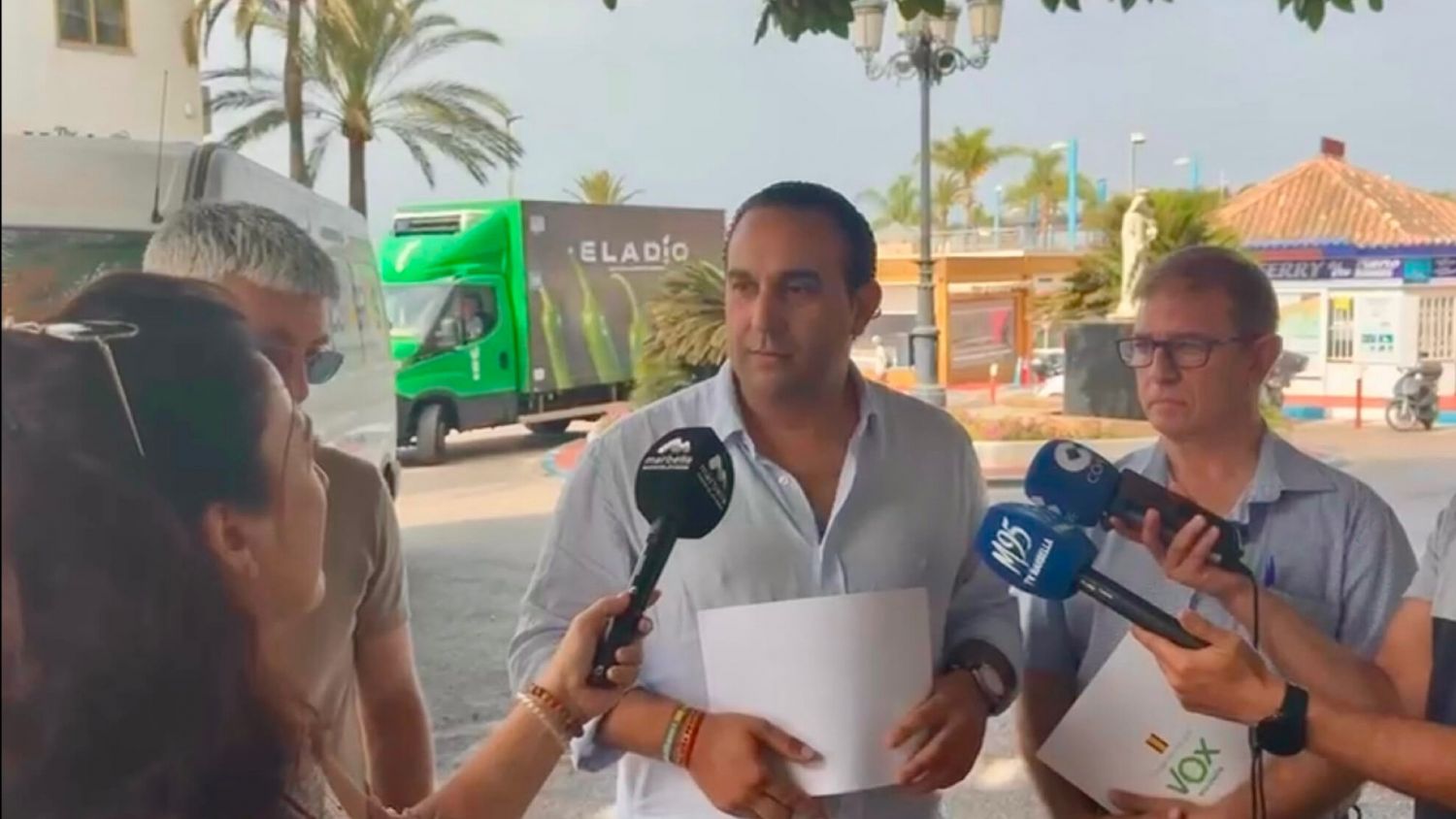 Vox Marbella reclama más control sobre la velocidad de las embarcaciones en la bocana del Puerto Virgen del Carmen