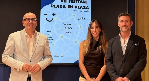 La Diputación impulsa el festival ‘De Plaza en Plaza’ en Villanueva del Rosario para acercar la cultura a espacios públicos del municipio