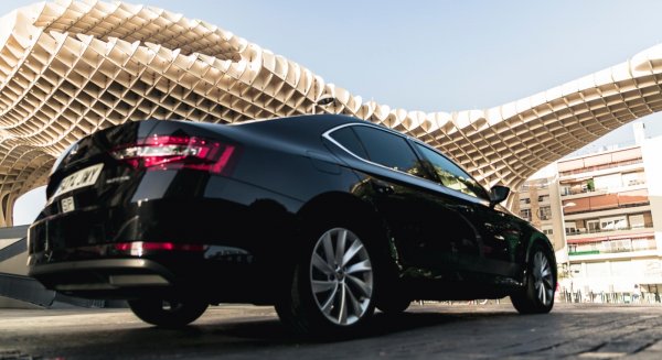 “VTC Andalucía, Ceuta y Melilla” apoya el cinturón obligatorio en taxis y pide eliminar excepciones para menores