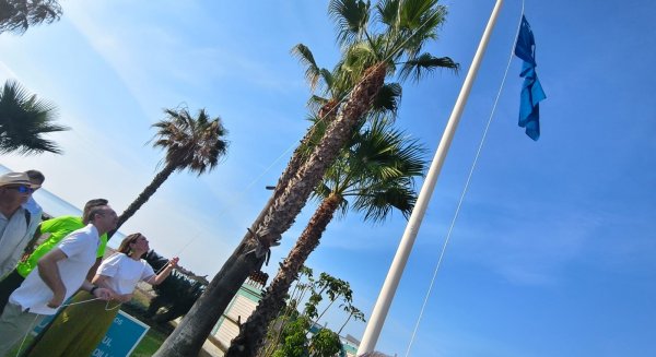 Torremolinos renueva la Bandera Azul en todo su litoral y revalida la calidad de sus playas