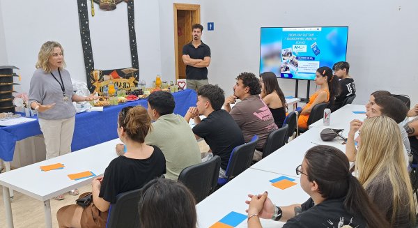 Jóvenes de Málaga participan en el programa Alma impulsado por la Junta de Andalucía y DYAR con prácticas en Europa