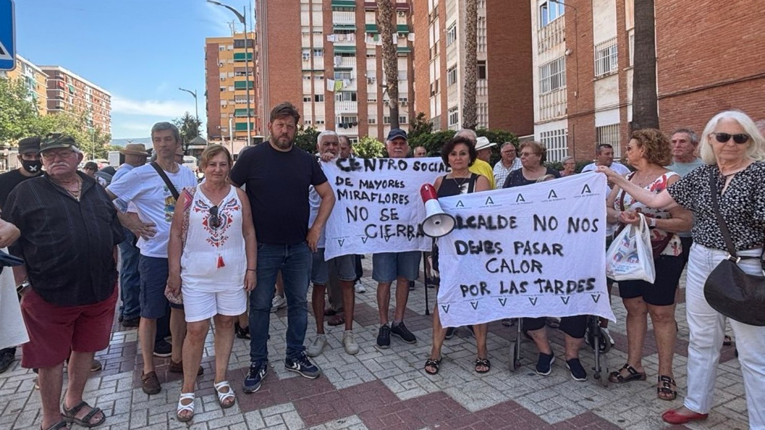 Sguiglia pide la apertura por las tardes del centro de mayores de Miraflores
