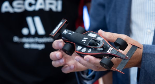 La Diputación de Málaga recibe al equipo Galmax GT tras sus últimos éxitos
