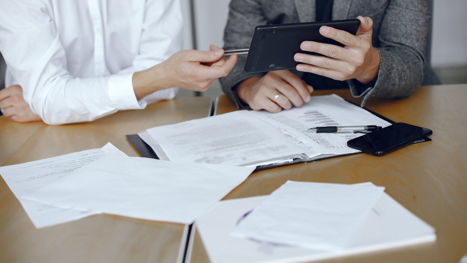 Abonado el primer trimestre de la Justicia Gratuita a abogados y procuradores de Málaga