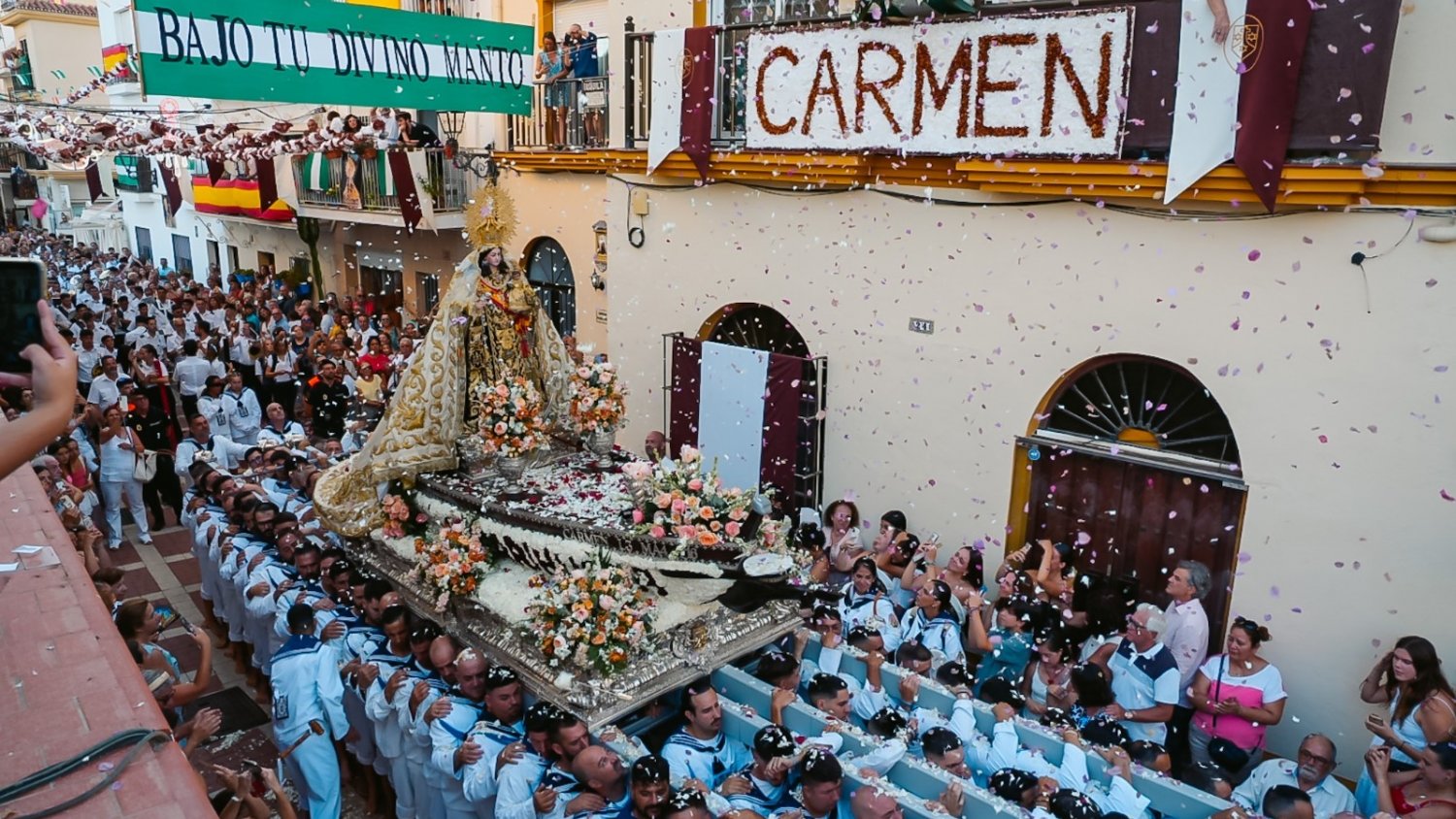 La procesión de la Virgen del Carmen volverá a congregar a miles de personas en Torremolinos el día de su patrona
