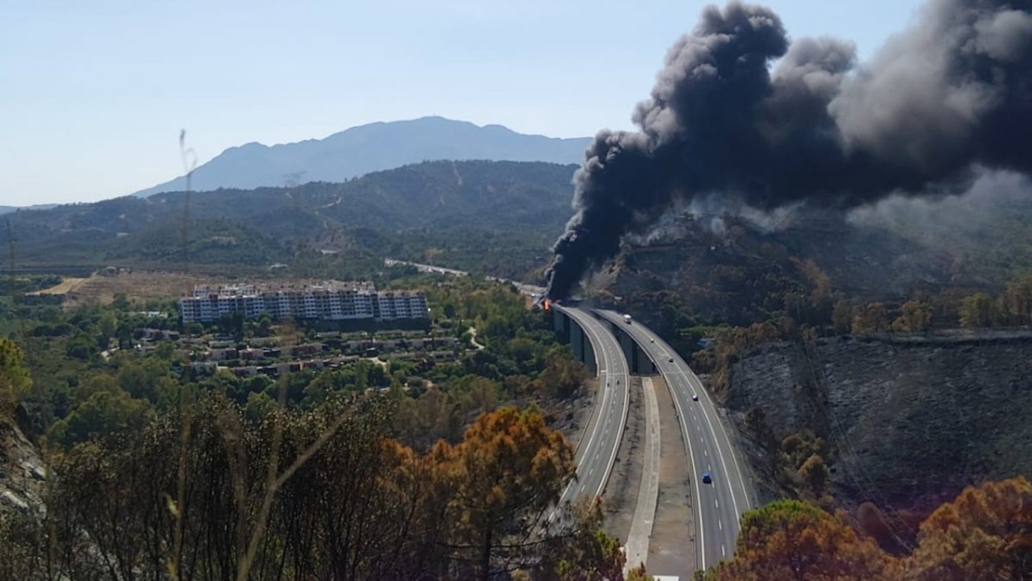 Reabierta la AP-7 tras el accidente en Benahavís que deja dos muertos y siete heridos
