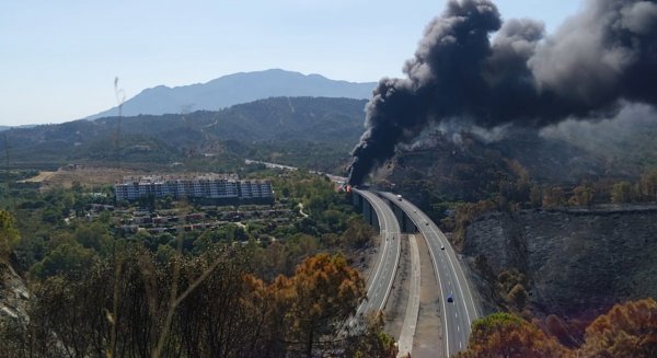 Reabierta la AP-7 tras el accidente en Benahavís que deja dos muertos y siete heridos