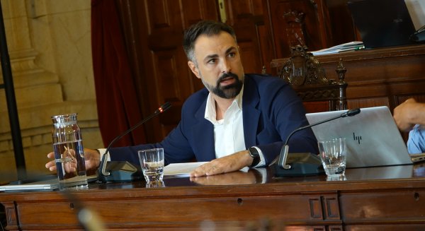 El PSOE acusa al alcalde de eludir el Debate del Estado de la Ciudad y critica su gestión municipal