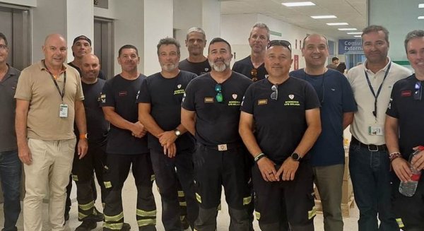 El Hospital Axarquía celebra una jornada de trabajo preventivo con Bomberos de Málaga
