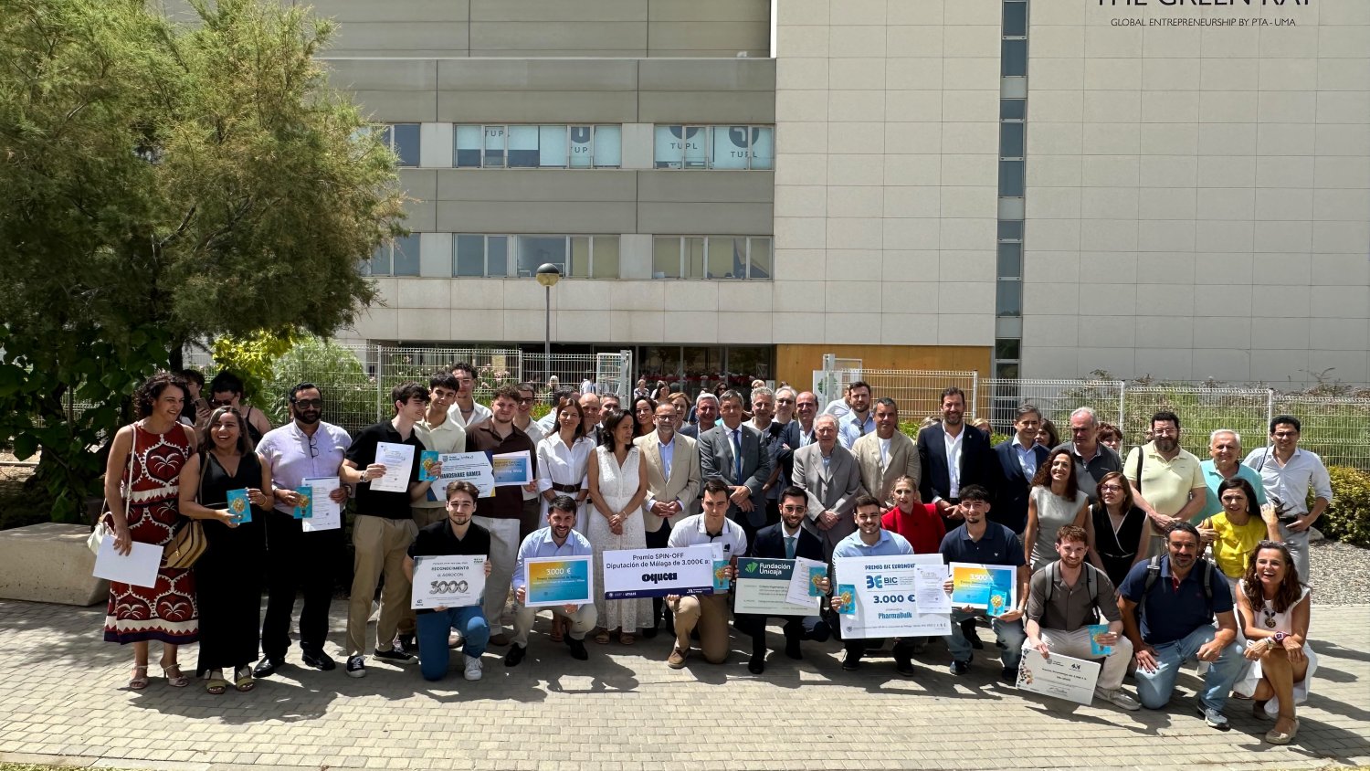 La Diputación de Málaga otorga a la plataforma digital de buceo Oquea su premio Spin-off
