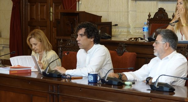 El PSOE critica el “despilfarro millonario” en la administración electrónica de Málaga y el rechazo del PP a auditar los contratos