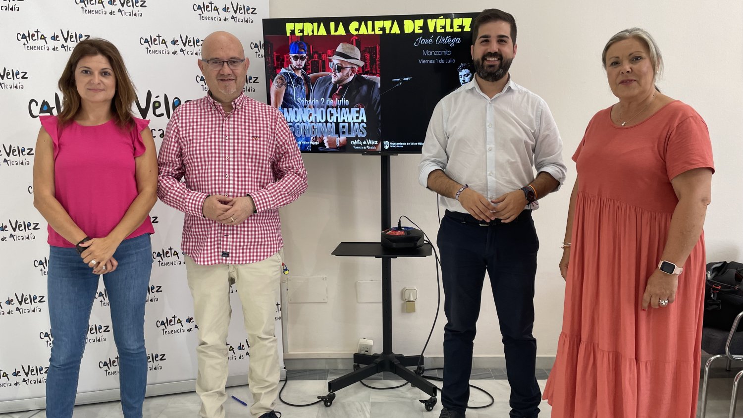 Las actuaciones de la feria de La Caleta de Vélez son Moncho Chavea & Original Elías y Manzanita