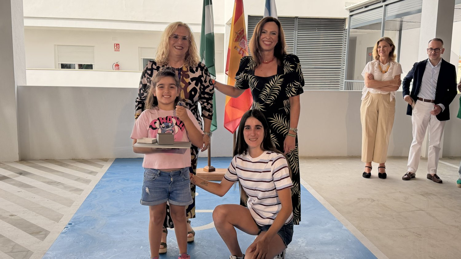 La Junta de Andalucía entrega en Fuengirola las llaves de 24 viviendas de alquiler asequible destinadas a jóvenes 