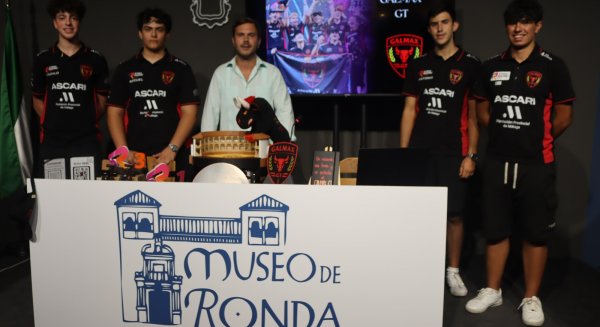 La escudería rondeña 'GalmaxGT' lanza una campaña para llegar a la final del 'Steam Racing' en Singapur