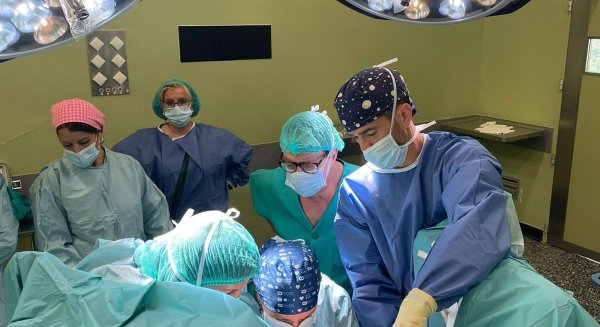 El Hospital Regional incluye una técnica para preservar el útero en mujeres con prolapso
