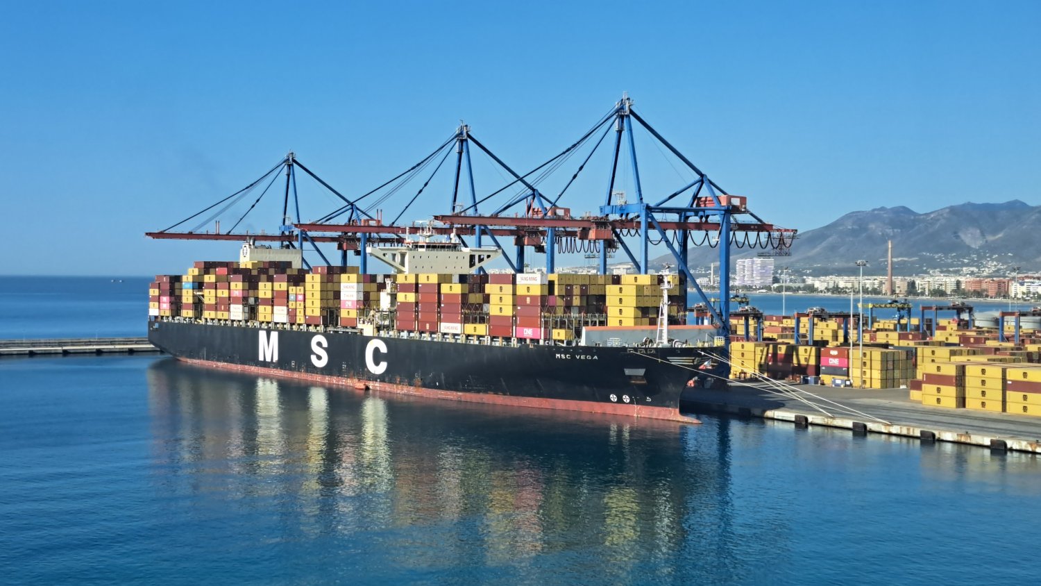El Puerto de Málaga crece un 13,2% y supera los tres millones de toneladas hasta junio