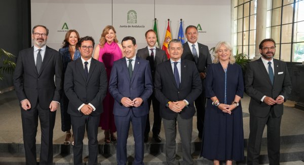 Moreno solicita mantener vigente la vía andaluza en cada provincia con más “diálogo, rigor y empatía”