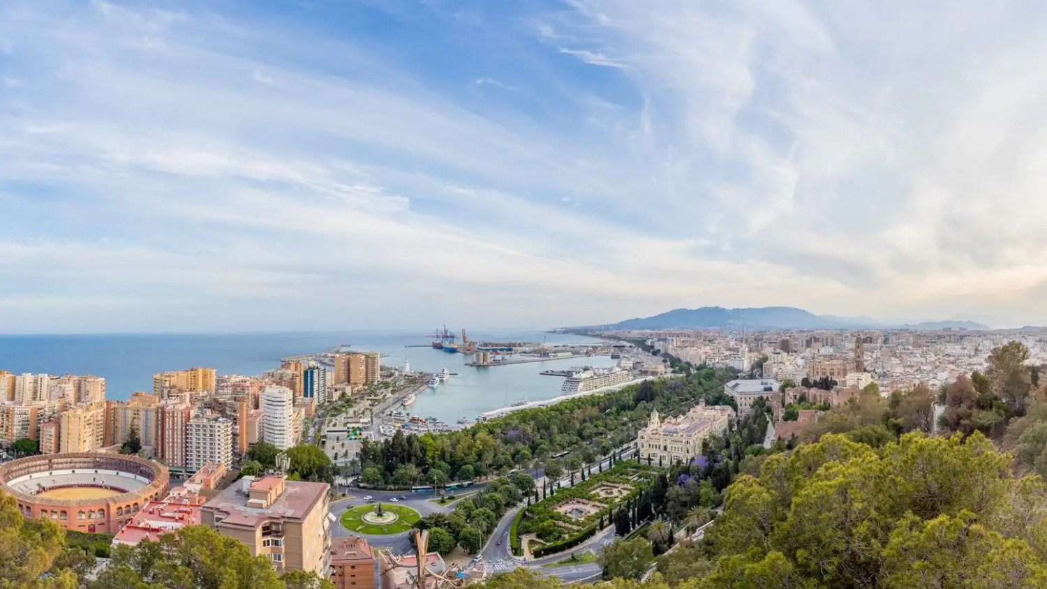 Málaga consolida su dinamismo económico con un crecimiento superior al de Andalucía y España