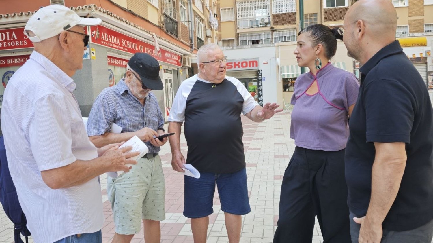 Morillas solicita un plan de choque de limpieza para los barrios de la ciudad ante el “abandono” del PP