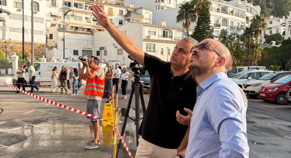La Concejalía de Limpieza de Mijas prueba un sistema con drones para modernizar la limpieza de los edificios públicos