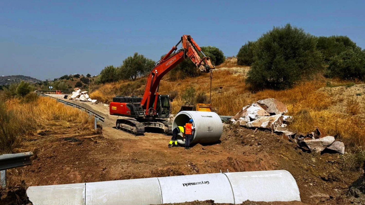 La Diputación destina 1,2 millones de euros en el arreglo de la carretera entre Benamargosa y Riogordo