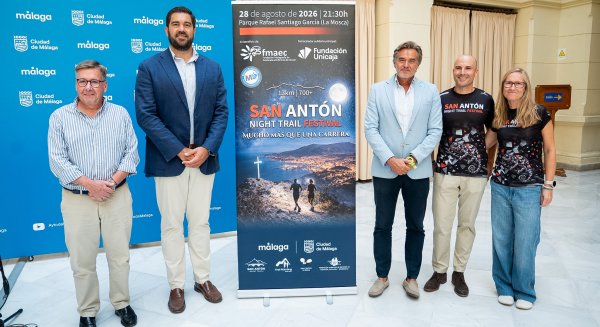 La I edición de la 'San Antón Night Trail' congrega a 350 participantes en una prueba deportiva con fines solidarios