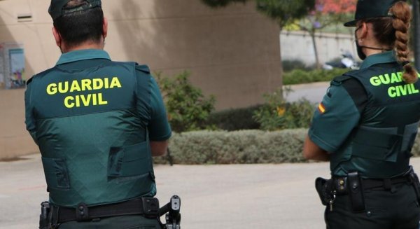 Detenido un hombre tras el hallazgo de restos humanos en una carretera de Alhaurín de la Torre