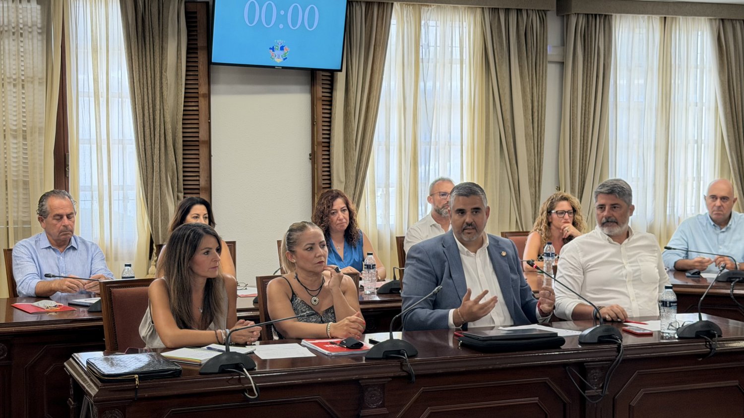 El PSOE afirma que el equipo tripartito de Ana Mata es “incapaz” de gobernar Mijas 