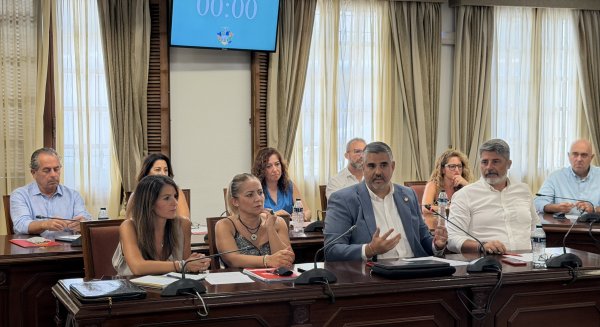 El PSOE afirma que el equipo tripartito de Ana Mata es “incapaz” de gobernar Mijas 