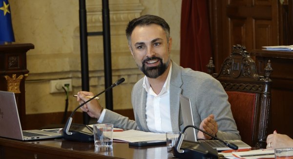 Ruiz Araujo acusa a De la Torre de vender “la Málaga del futuro” para cuadrar las cuentas del presente