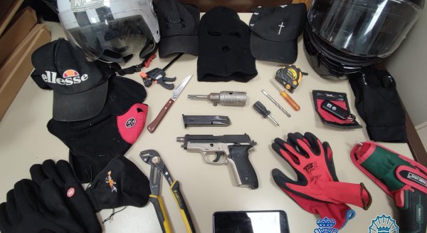 Detenidos dos atracadores tras asaltar un bazar oriental en Málaga