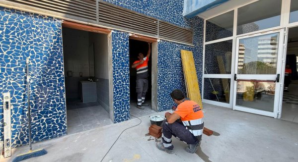 Estepona lleva a cabo una inversión histórica de más de 800.000 euros en la mejora de los centros educativos